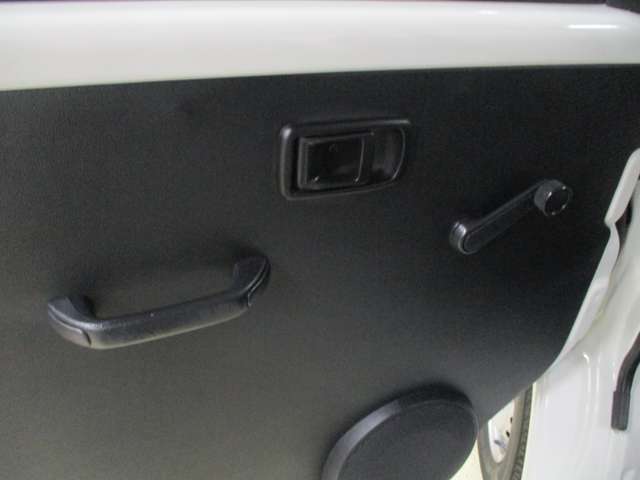 Daihatsu Hijet Cargo 10