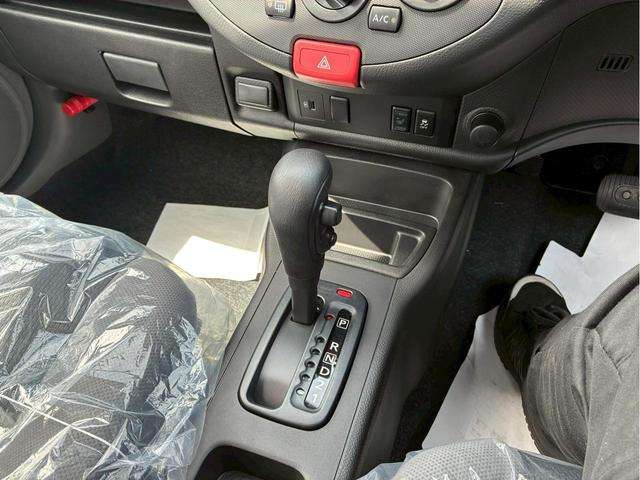 Nissan AD 11