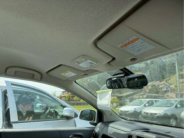 Nissan AD 12