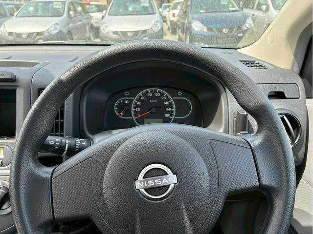 Nissan AD 6