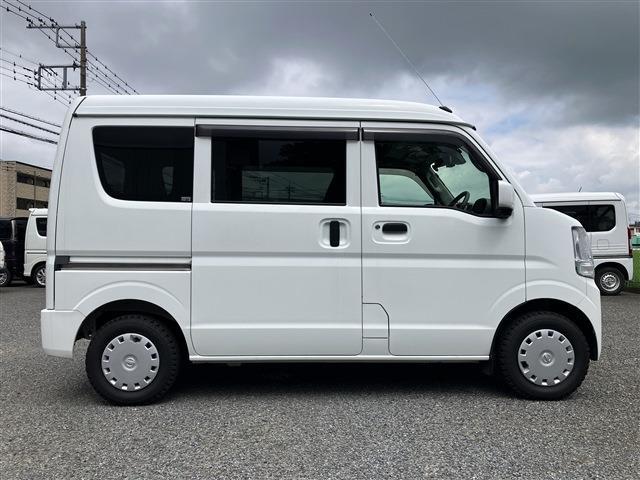 Nissan NV100 Clipper 11