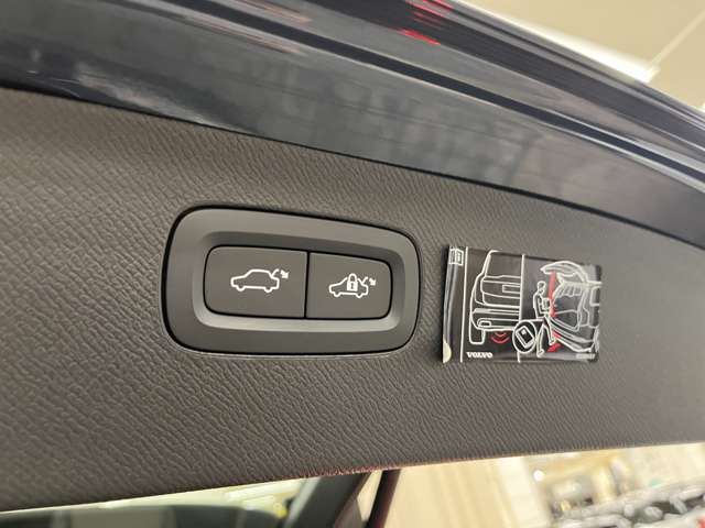 Volvo XC90 11
