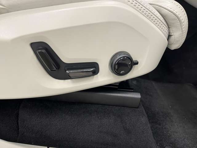Volvo XC90 12