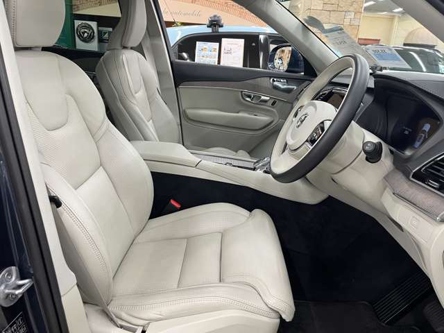 Volvo XC90 8