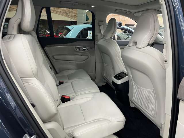 Volvo XC90 9