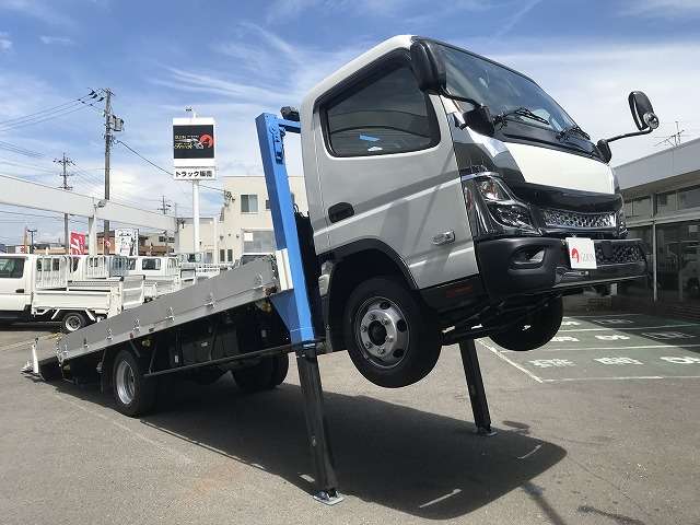 Mitsubishi Fuso Canter 3