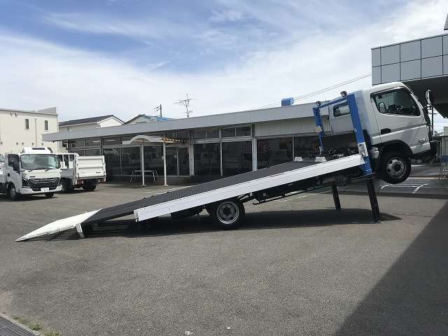 Mitsubishi Fuso Canter 8