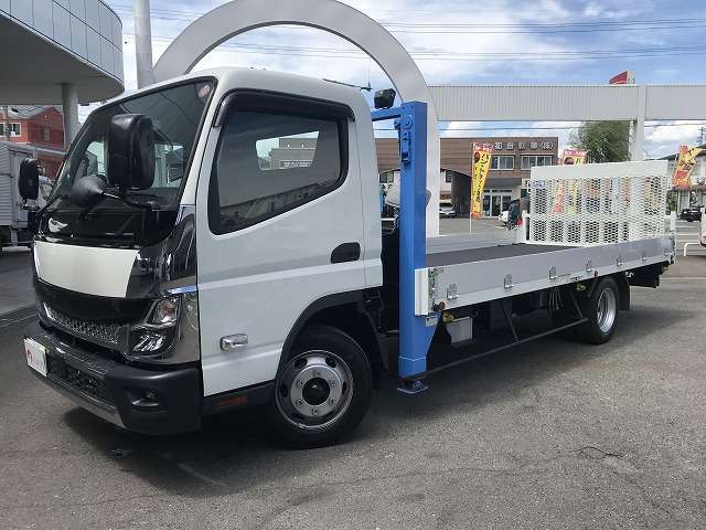Mitsubishi Fuso Canter 9