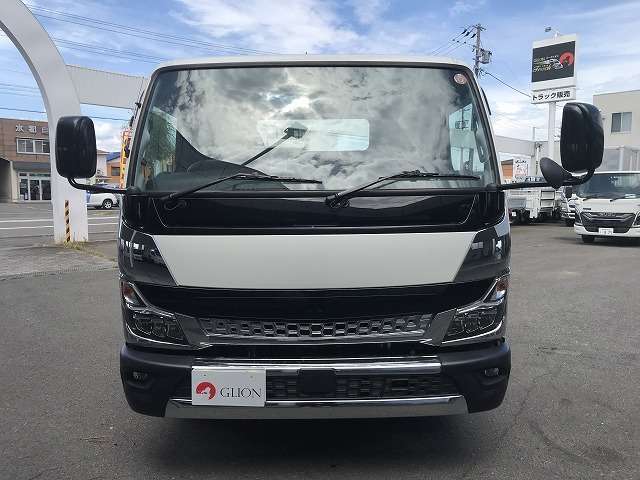 Mitsubishi Fuso Canter 10