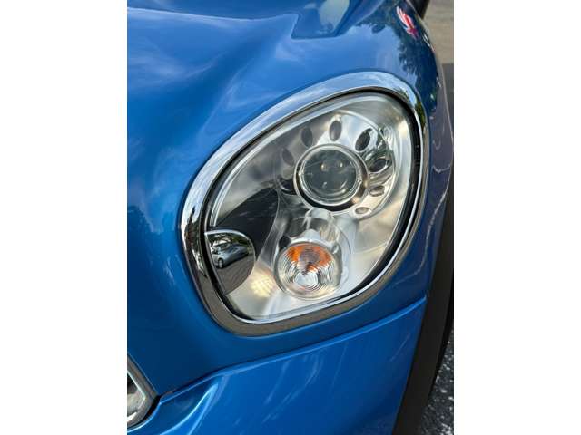 MINI Crossover 11