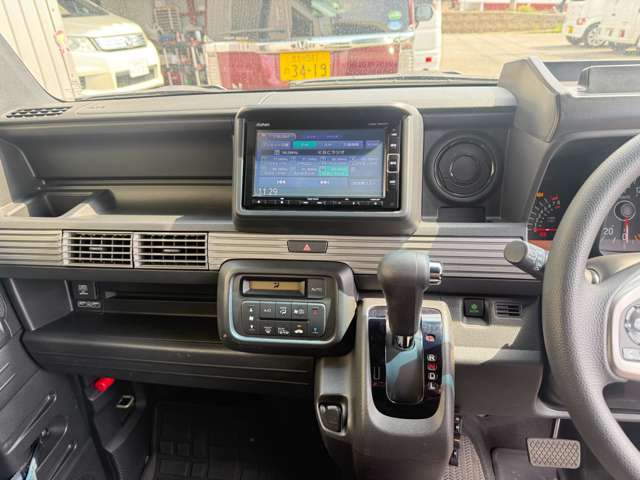 Honda N-VAN 5
