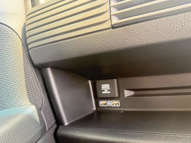Honda N-VAN 8