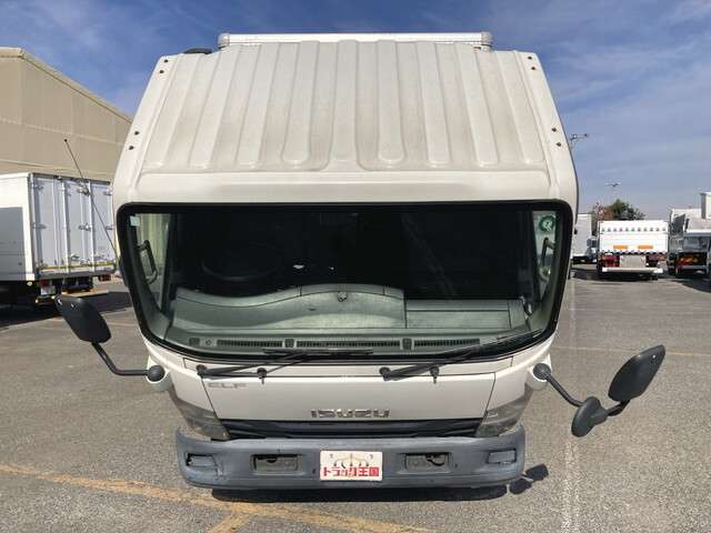 Isuzu Elf 4