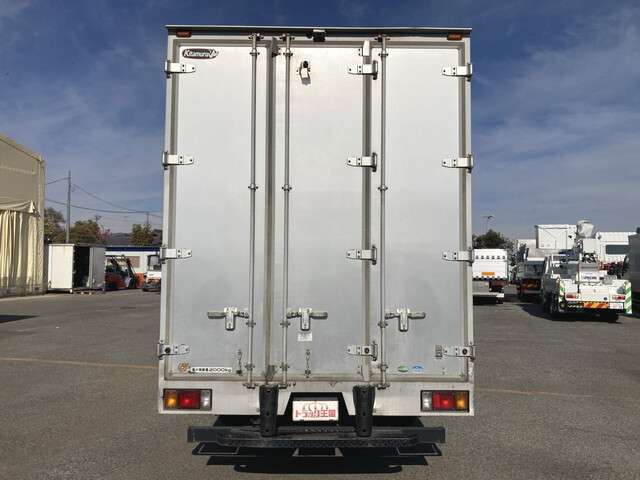 Isuzu Elf 7