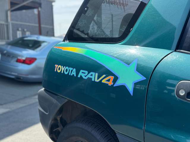 Toyota RAV4 12