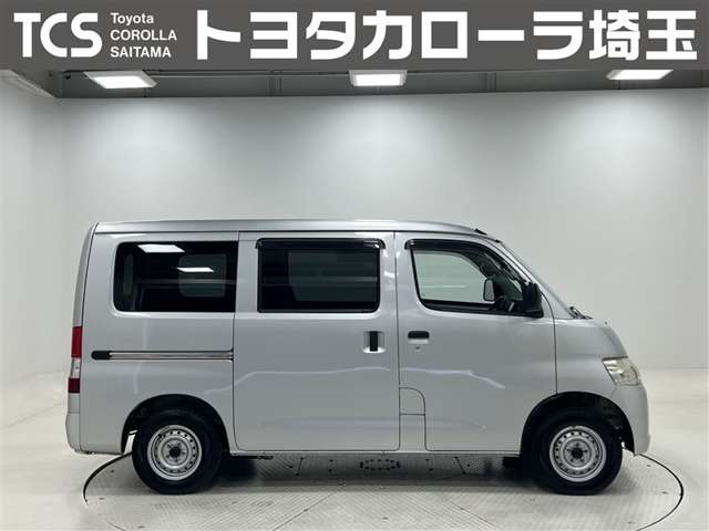 Toyota Town Ace Van 8