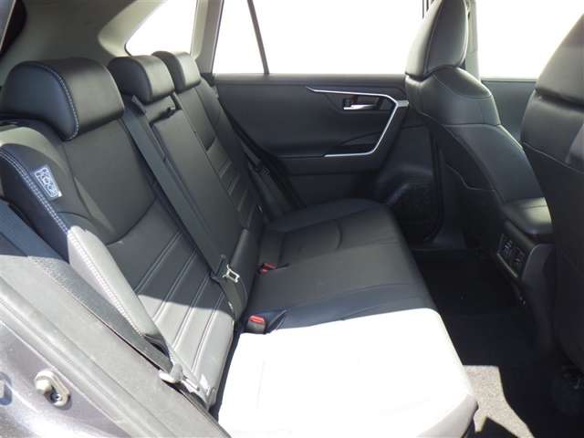 Toyota RAV4 8