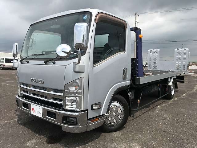 Isuzu Elf 9