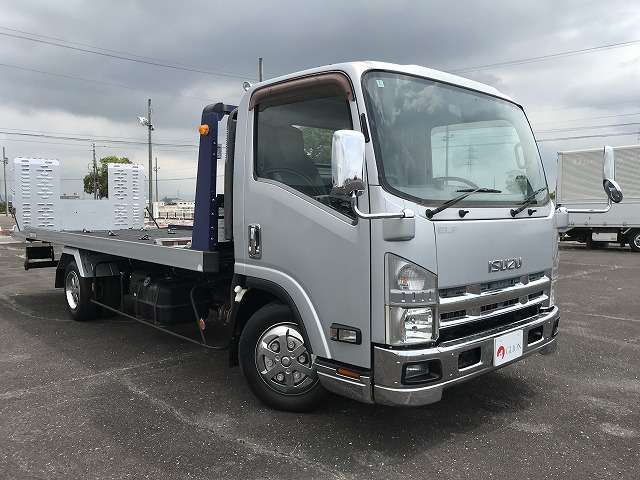 Isuzu Elf 10