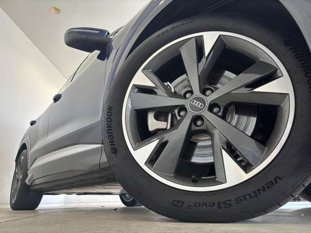 Audi Q4 e-tron 9