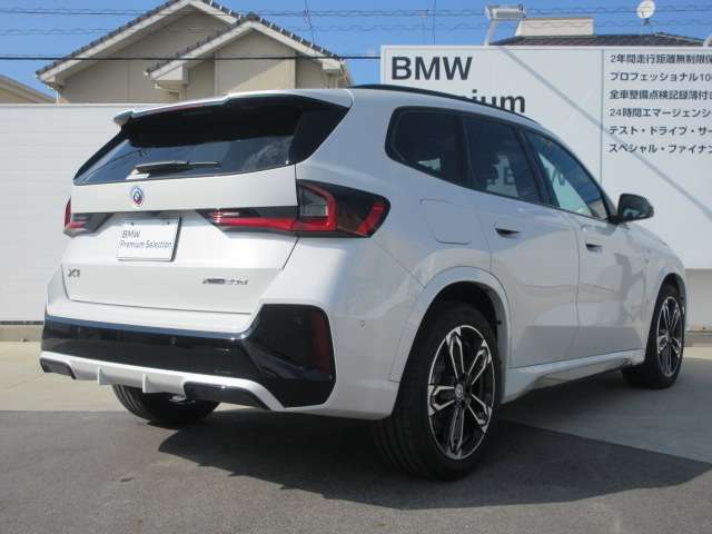 BMW X1 8