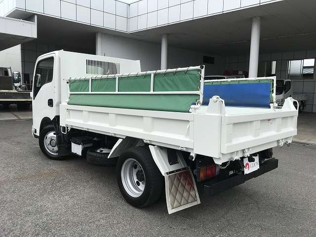 Isuzu Elf 12