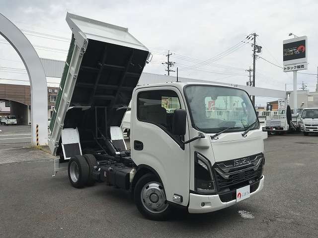 Isuzu Elf 3