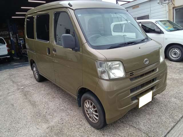 Daihatsu Hijet Cargo 6