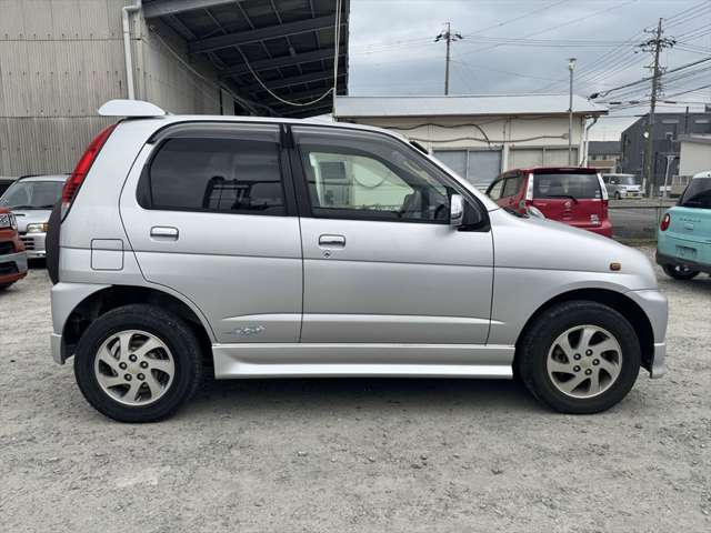Daihatsu Terios Kid 9