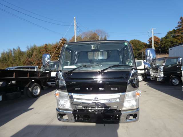 Mitsubishi Fuso Canter 4