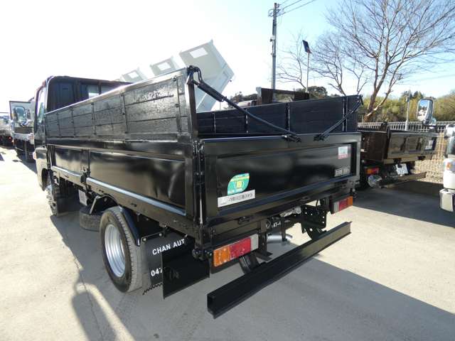 Mitsubishi Fuso Canter 7
