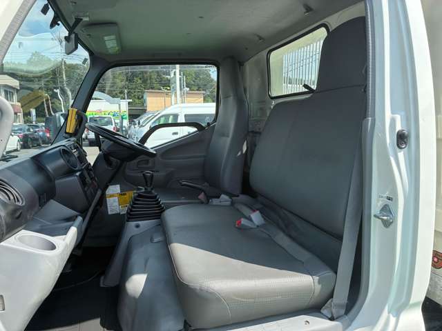 Hino Dutro 12