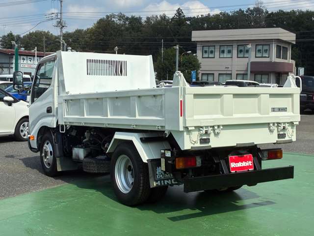 Hino Dutro 5
