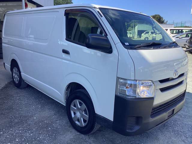 Toyota Regius Ace 7