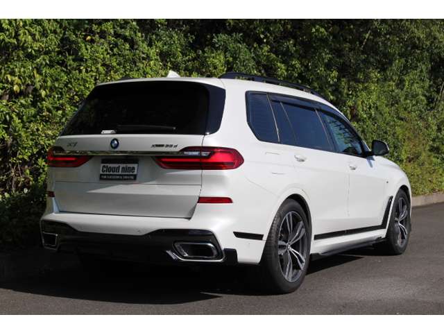 BMW X7 10