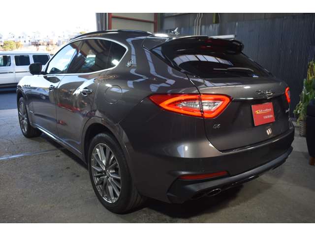 Maserati Levante 6