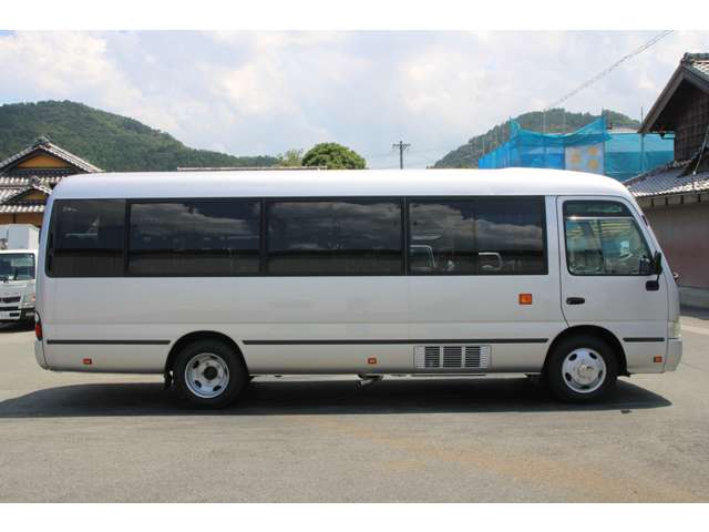 Toyota Coaster 5