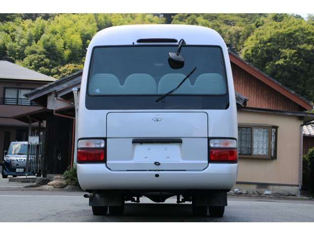 Toyota Coaster 8