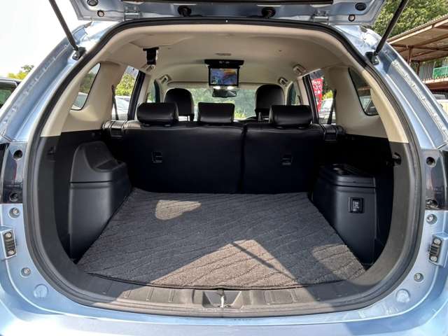 Mitsubishi Outlander PHEV 11