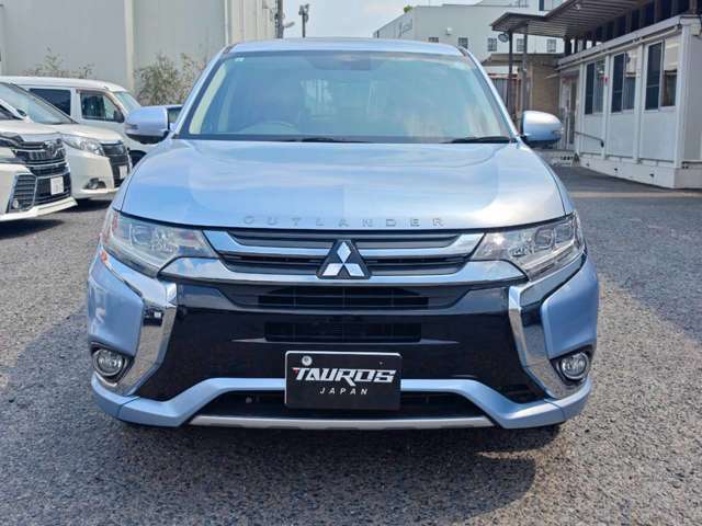 Mitsubishi Outlander PHEV 7
