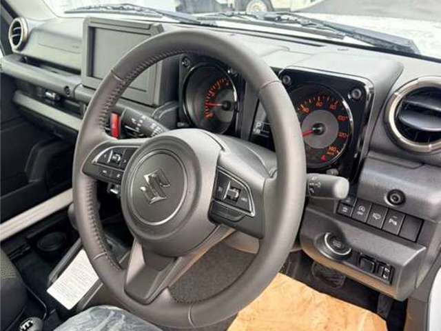 Suzuki Jimny 10