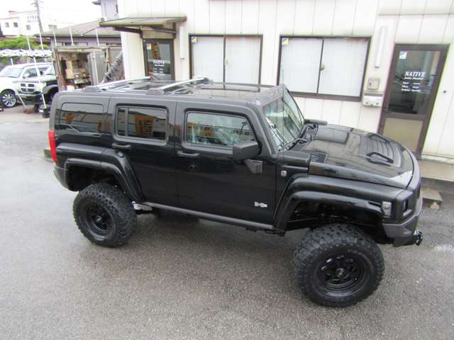 Hummer H3 11