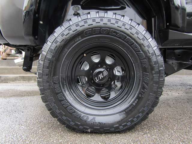 Hummer H3 6