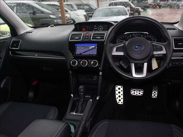 Subaru Forester 4