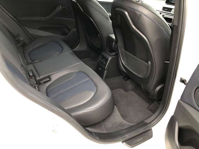 BMW X1 7