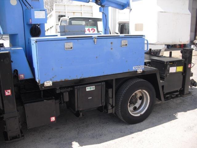 Hino Dutro 3