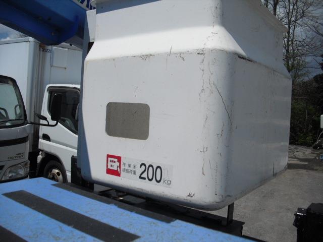 Hino Dutro 4