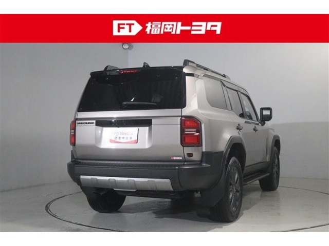 Toyota Land Cruiser 250 6