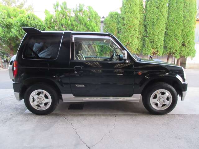 Mitsubishi Pajero Mini 5