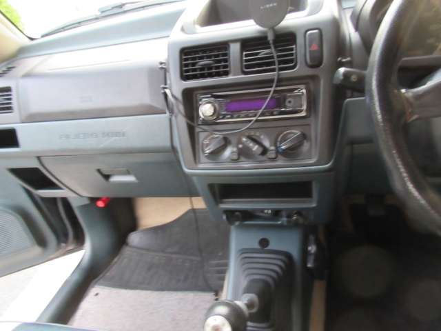 Mitsubishi Pajero Mini 10